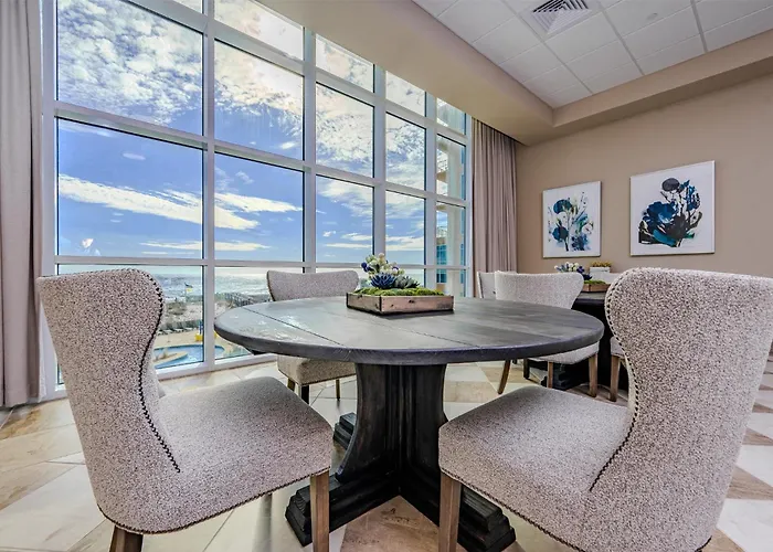 Phoenix Gulf Towers 1506 Apartment