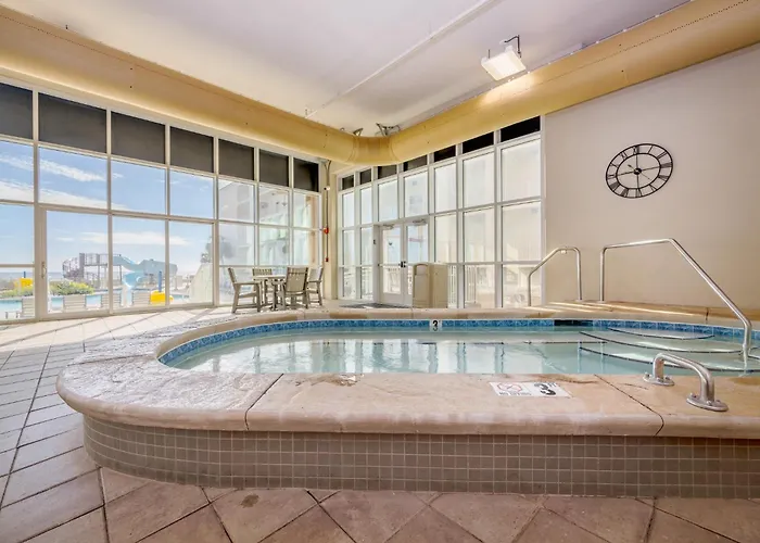 Phoenix Gulf Towers 1506 Apartment *